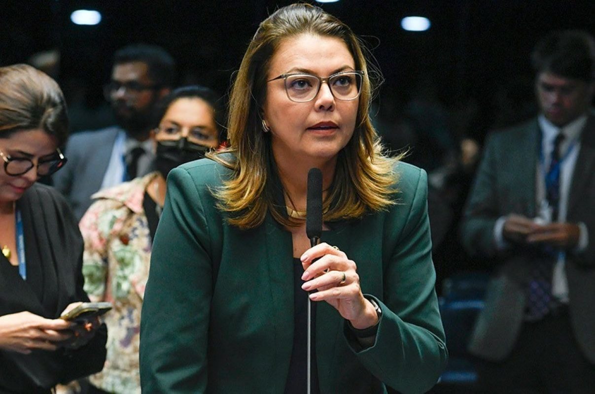 Senadora do DF e Galípolo falam sobre situação de servidores do BRB