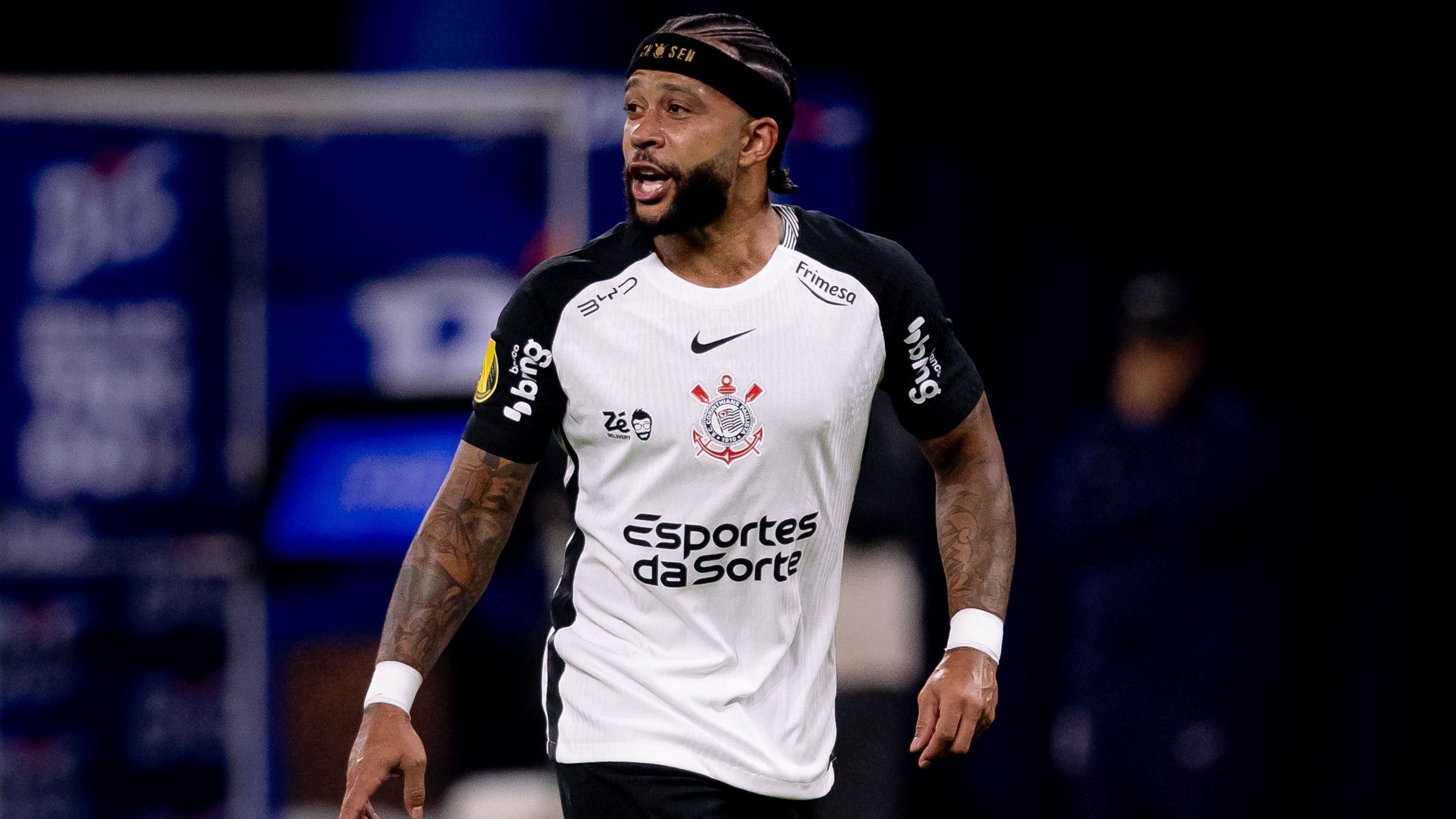 Corinthians estipula data de retorno para Memphis em meio a negociação