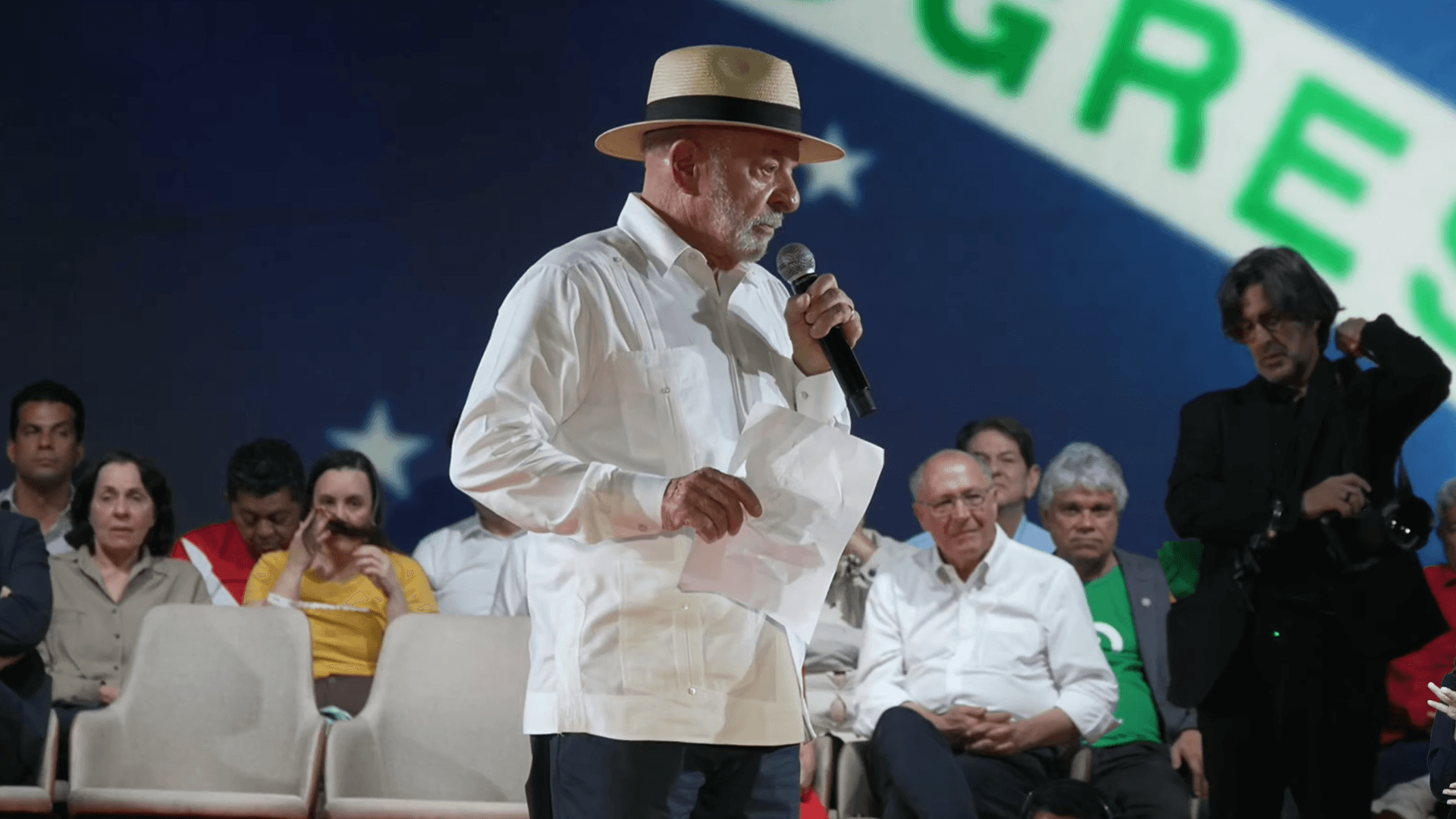Lula diz que em 4º mandato não seria mais “paz e amor”: “Lulinha porreta”