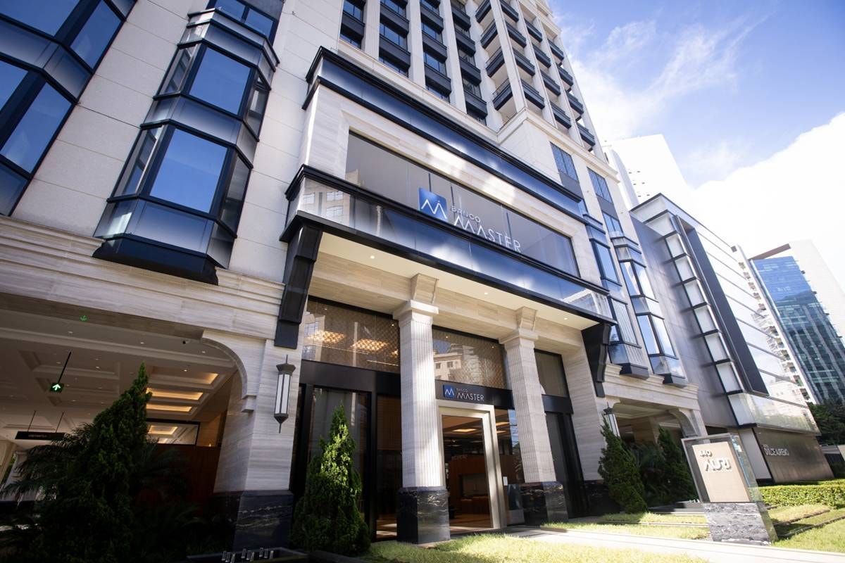 Consignado impulsionou crescimento do Master sob alertas do BC