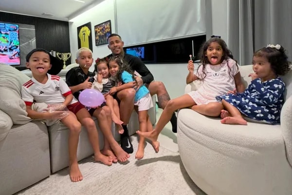 MC Poze do Rodo anuncia que será pai pela 7ª vez: "Vai acontecendo"