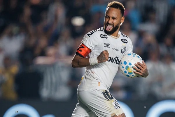 Cuca não garante Neymar em campo no jogo de volta da Copa do Brasil