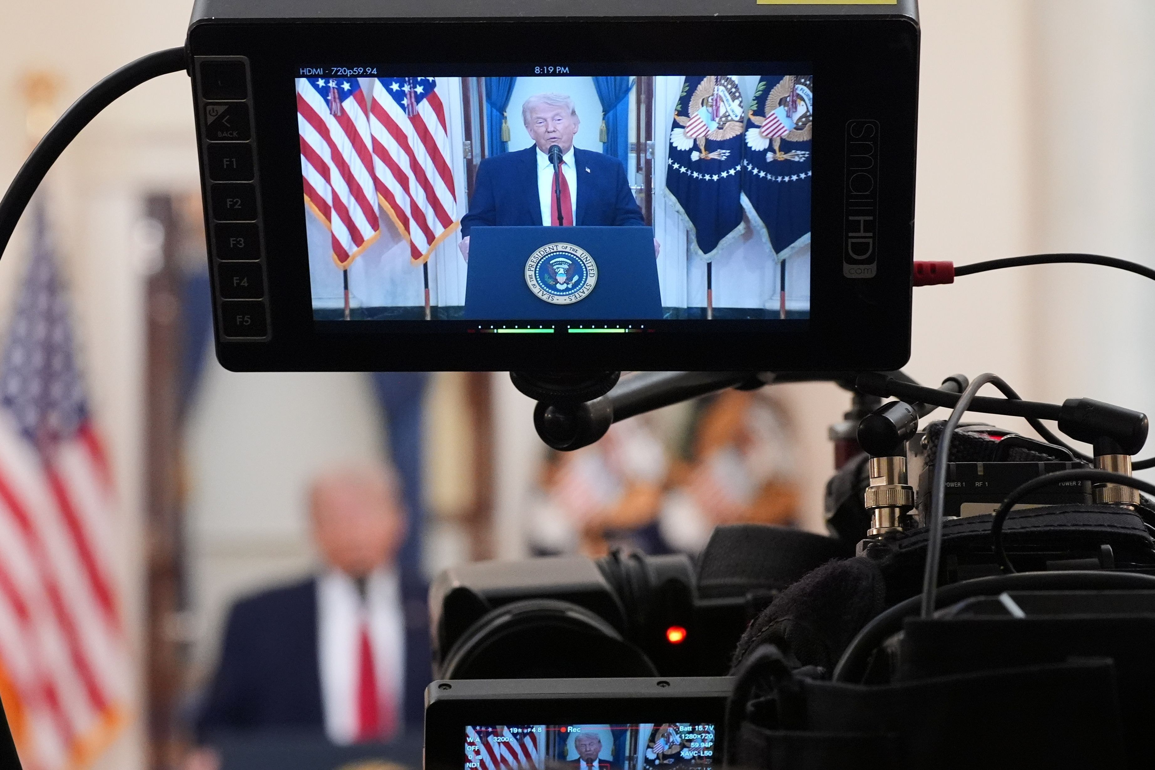 Trump diz que só ele e mais alguns sabem como estão as conversas com o Irã