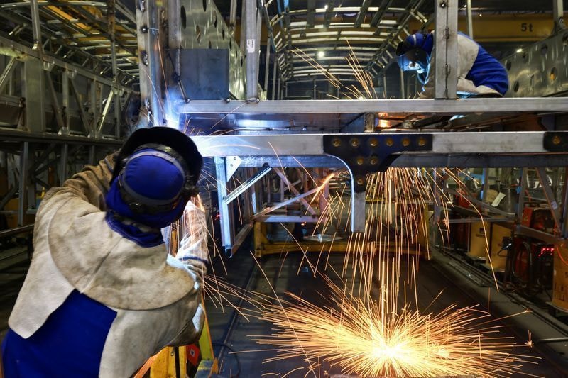 Produção industrial cresce em 8 dos 15 locais pesquisados em julho