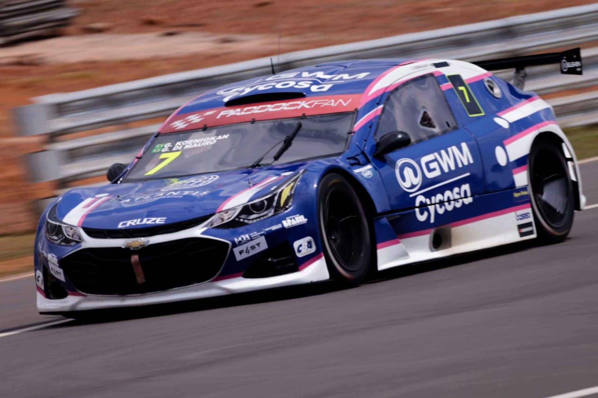 Gabriel Koenigkan é campeão da Stock Light após 3º lugar em Brasília