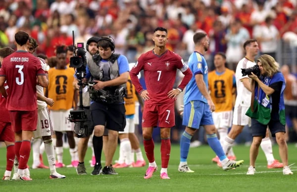 Cristiano Ronaldo chora após eliminação de Portugal na Copa do Mundo