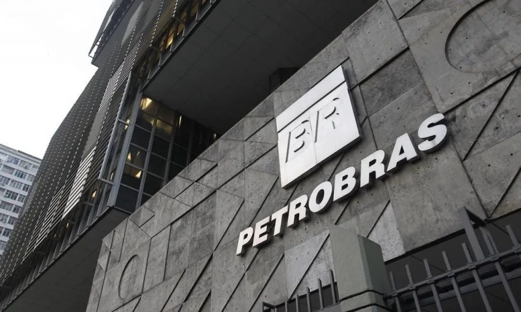 Petrobras eleva querosene de aviação em 1,9% nas refinarias