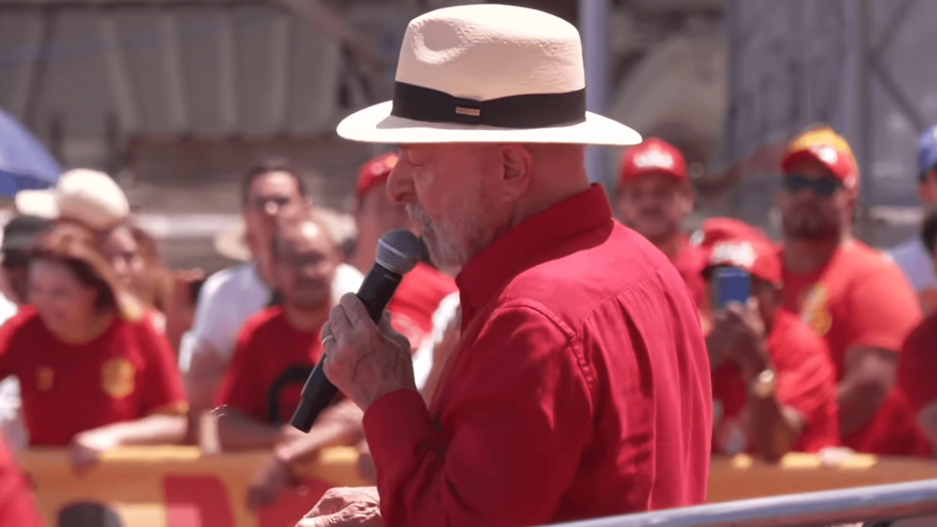 Ministra que proibiu púlpito vazio em debate trabalhou no governo Lula