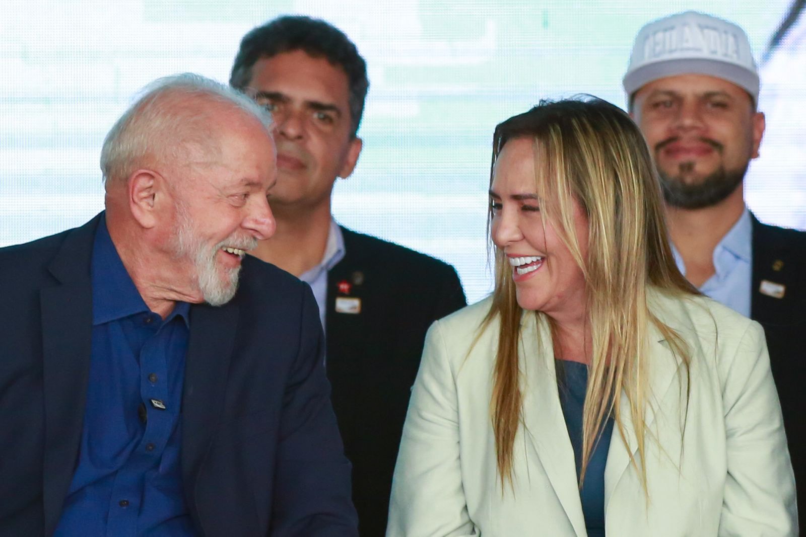 Celina pedirá a Lula aval do governo federal para empréstimo ao BRB