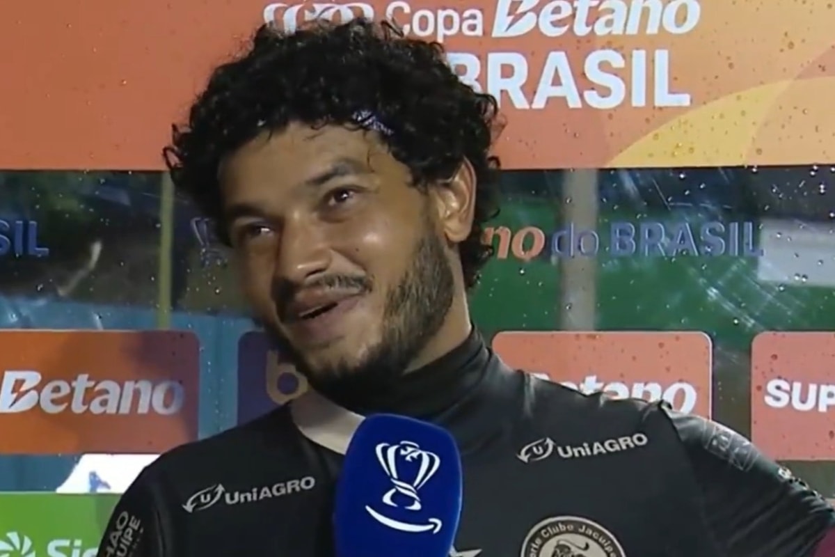 Goleiro do Jacuipense se emociona após eliminação para o Palmeiras. Veja vídeo