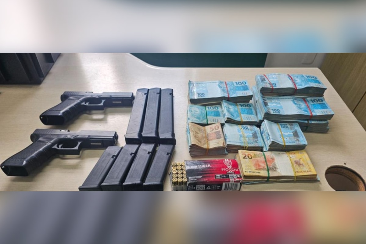 Fuzil, cocaína e milhões: PF faz operação contra o tráfico de drogas