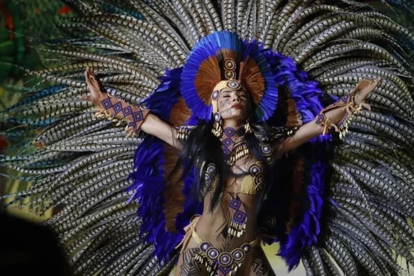 Caprichoso supera Garantido por décimos e vence Festival de Parintins
