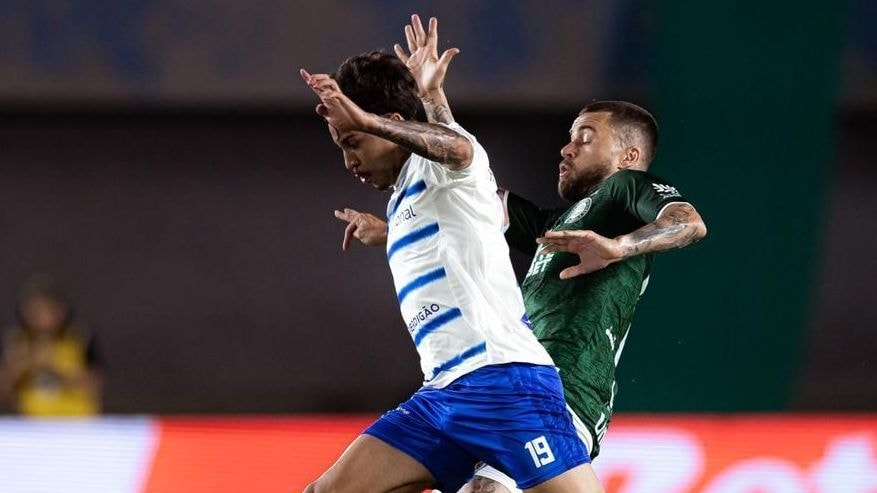 Neymar para na trave, e Santos empata com Coritiba pela Copa do Brasil