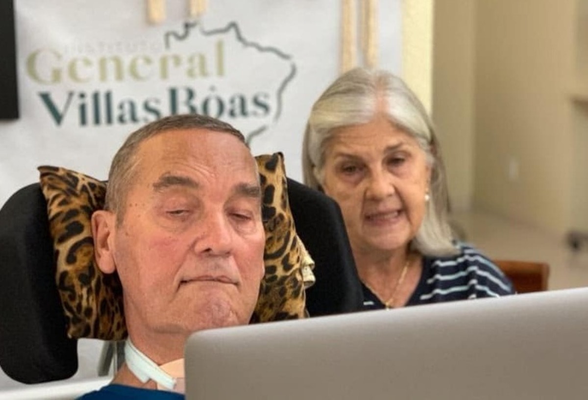 Mulher do general Villas Boas lança vaquinha virtual para eleição no DF