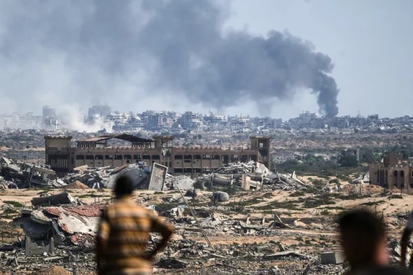 Israel investiga foto de palestino amarrado após denúncia de tortura
