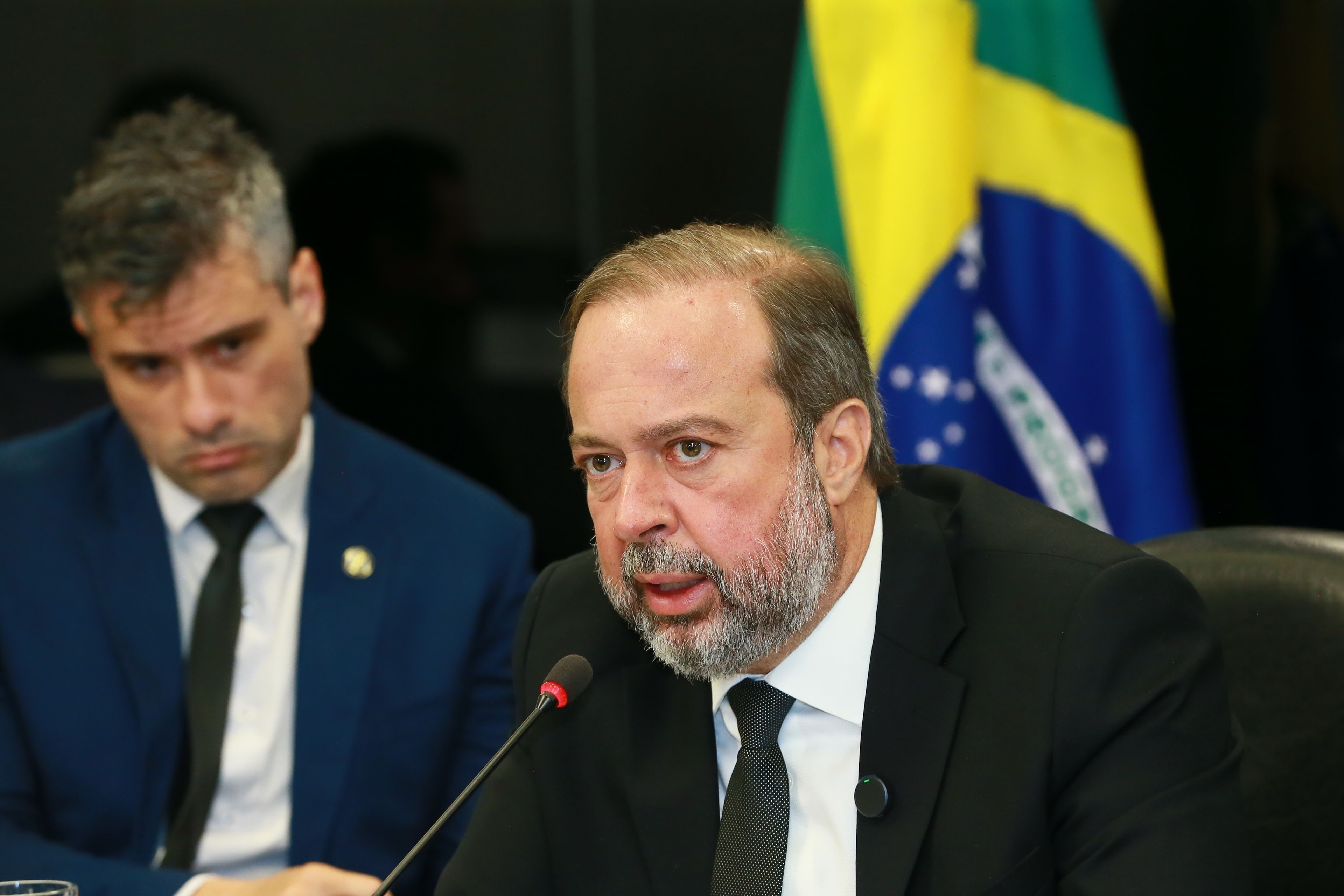Após ajustes, Dino homologa plano do governo para reestruturar a CVM