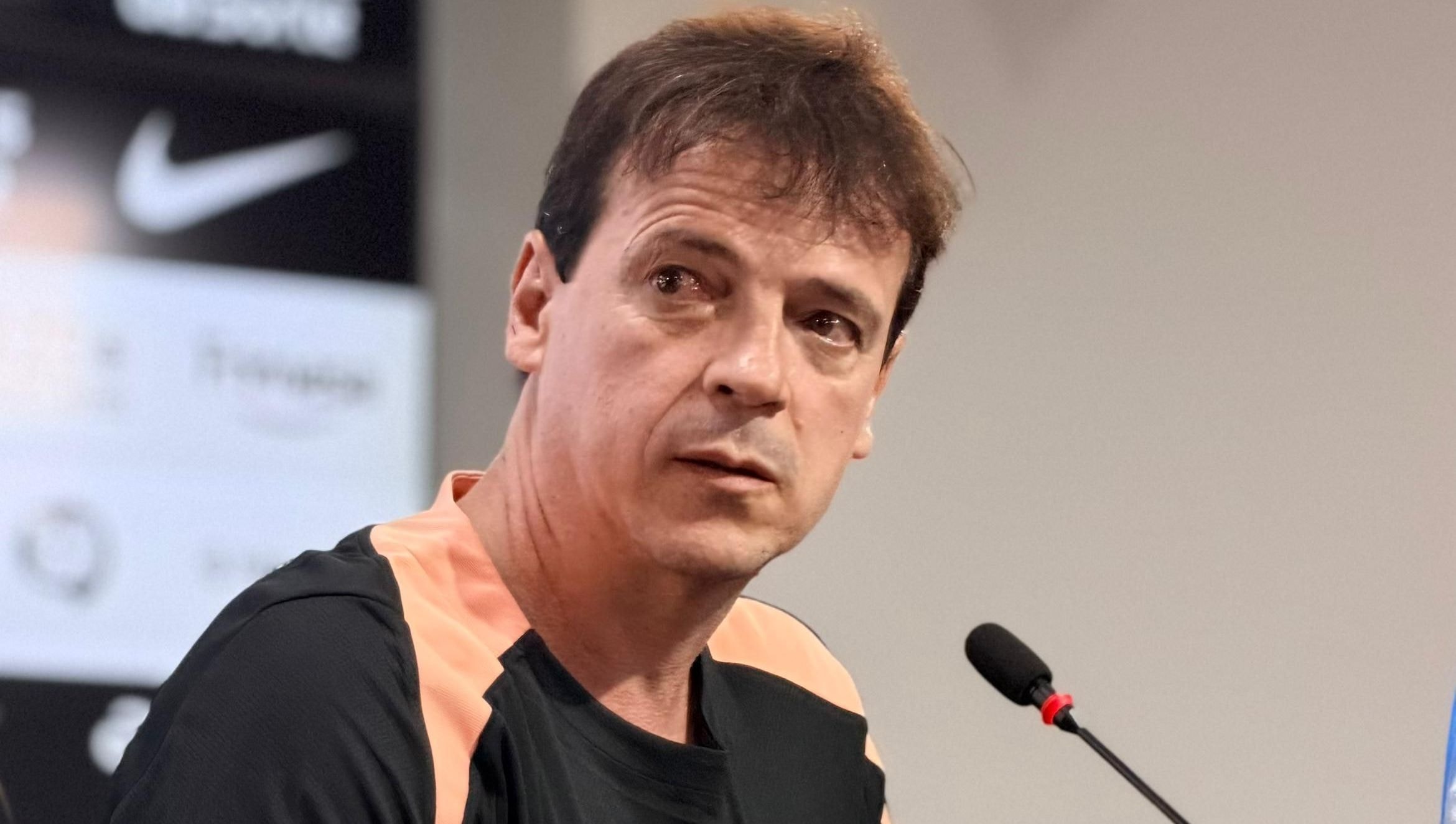 Corinthians e Memphis seguem discutindo contrato, e renovação é adiada