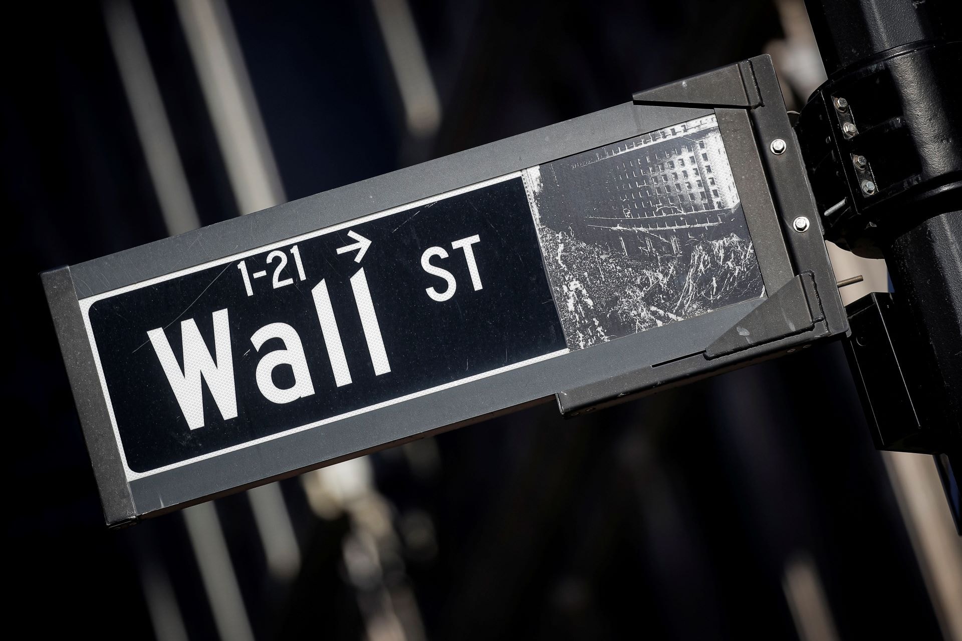 Bolsas de NY fecham sem direção única com inflação nos EUA e guerra no radar