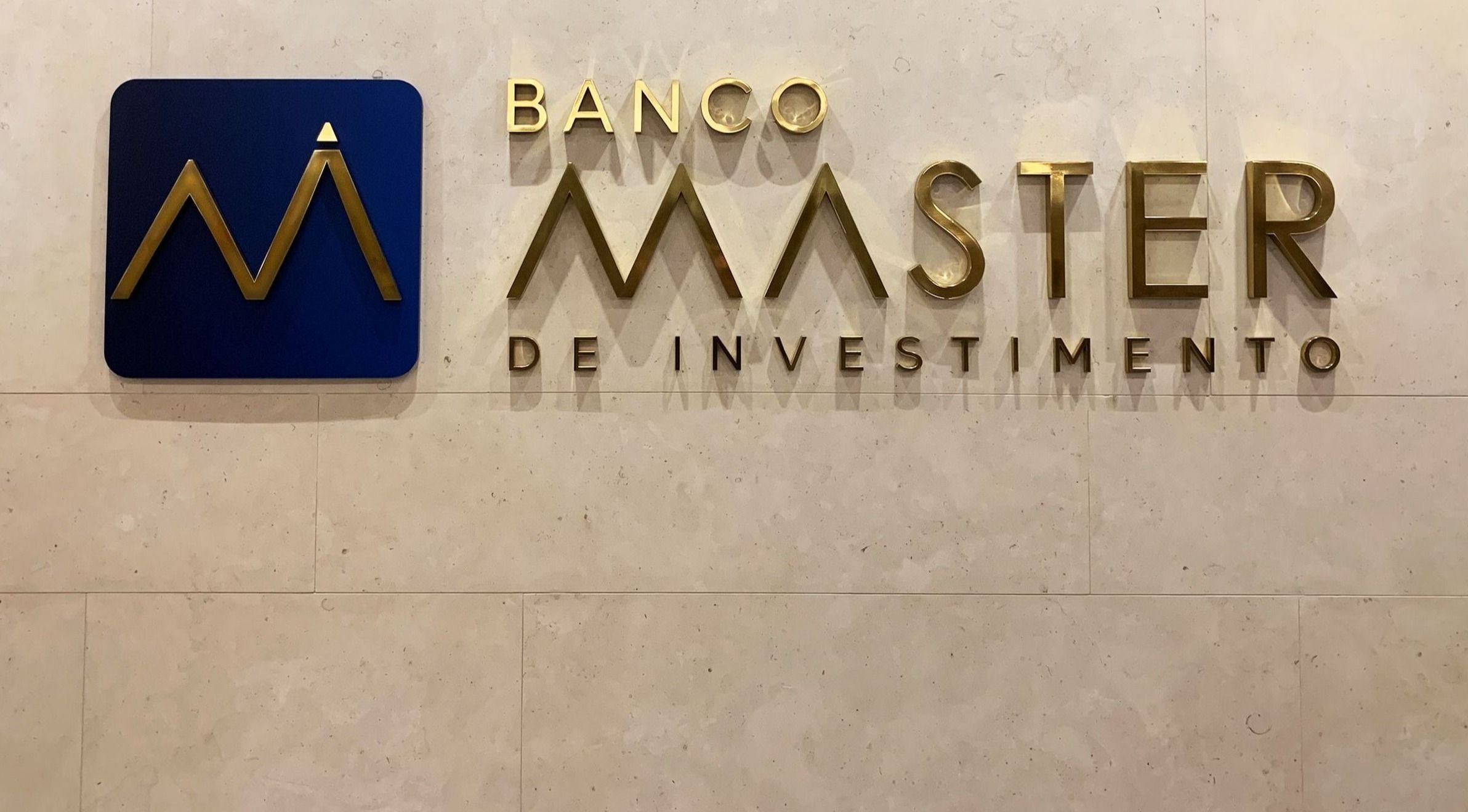 Em janeiro, STF apontou transferência de R$ 9 milhões de Vorcaro ao pai