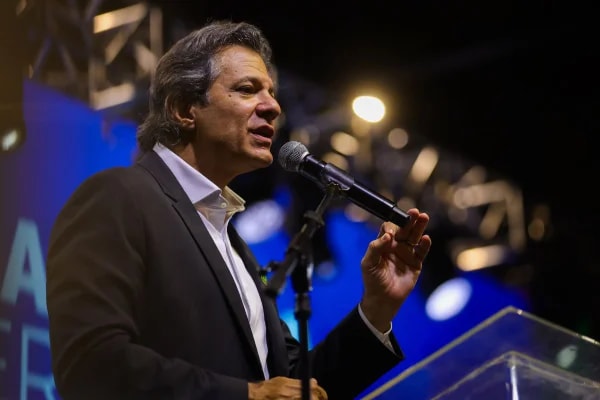 Haddad usa ausência de Tarcísio em debate em nova propaganda eleitoral
