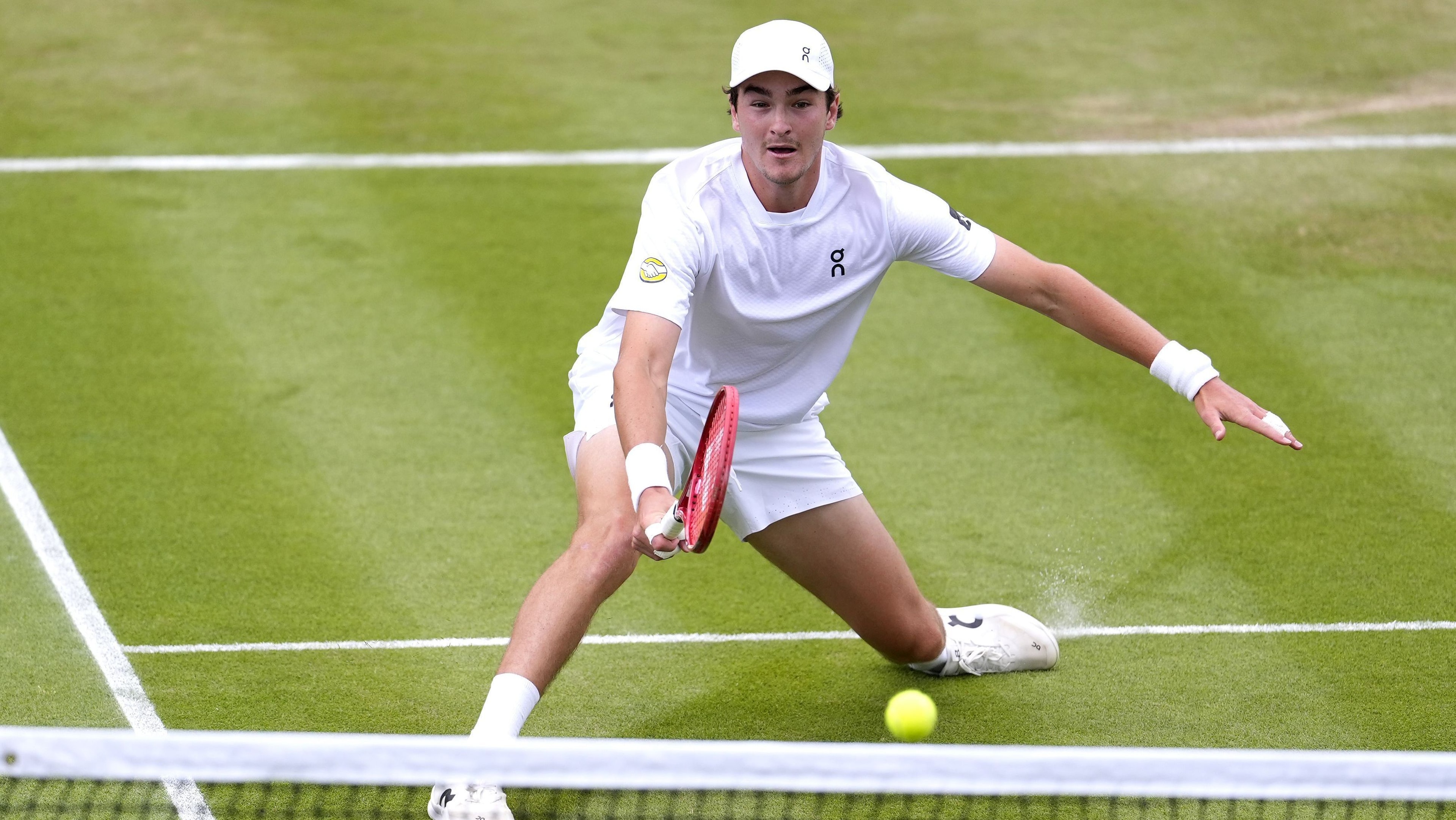 João Fonseca terá Safiullin, algoz de Rublev, como rival em Wimbledon