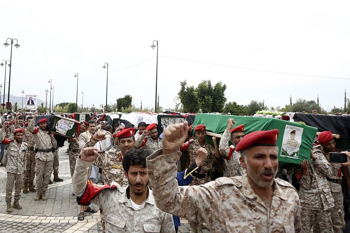 Houthis ameaçam atacar Arábia Saudita após bombardeios no Iêmen