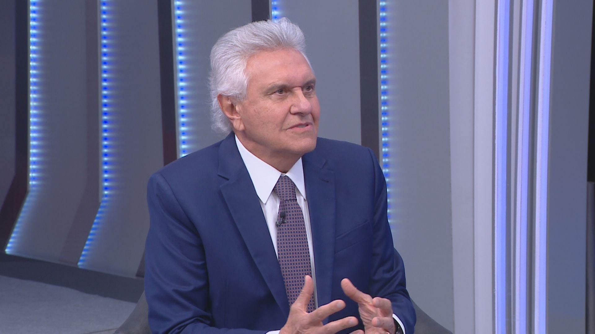Vou cortar R$ 100 bi, sendo metade de emendas impositivas, diz Caiado à CNN