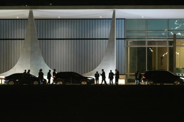 Em jantar de 3h, Lula nega atrito com Galípolo e ouve apelos na área fiscal