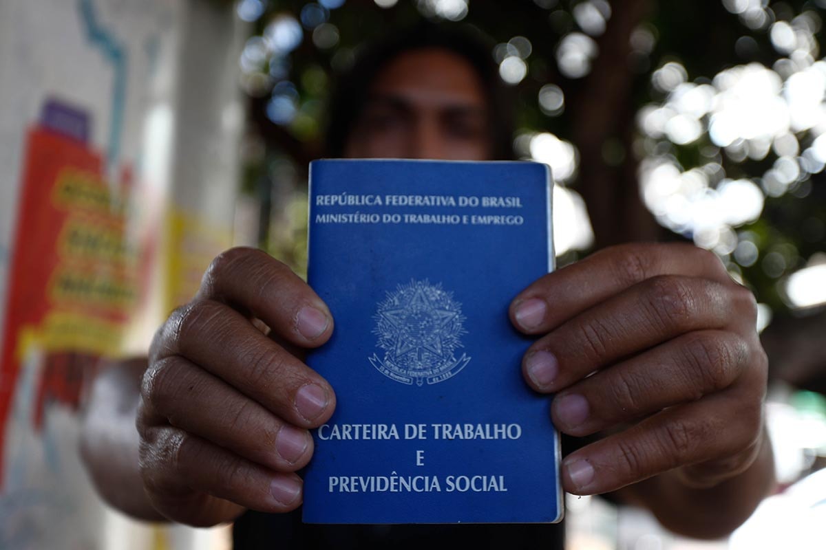Agências do trabalhador oferecem 930 vagas com salários de até R$ 4,8 mil