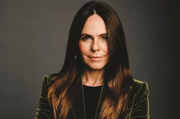 Após quase 30 anos na TV, Teresa Lampreia lança livro em Brasília