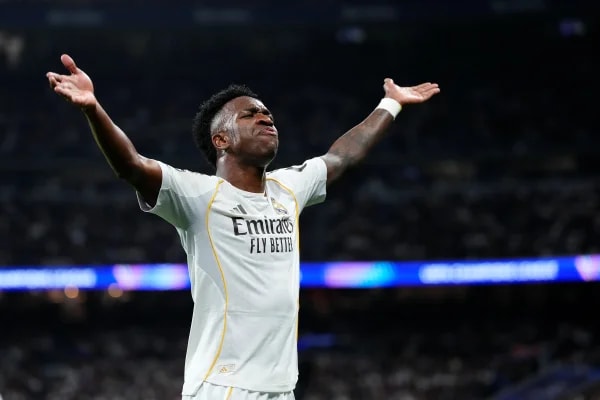 Vini Jr. pede grande aumento salarial para ficar no Real Madrid
