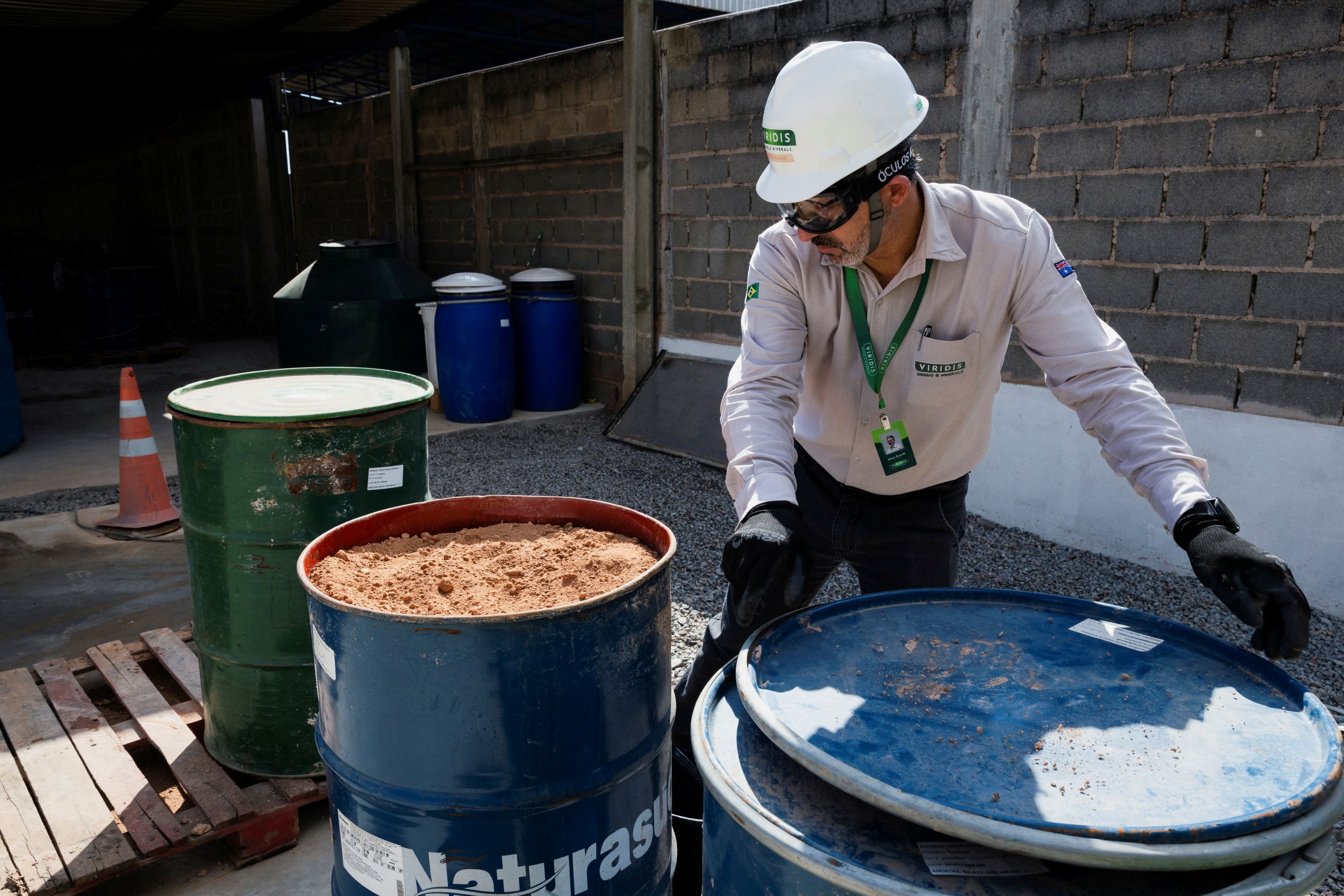 IA e juros guiam gestoras globais e Brasil é destaque em minerais críticos