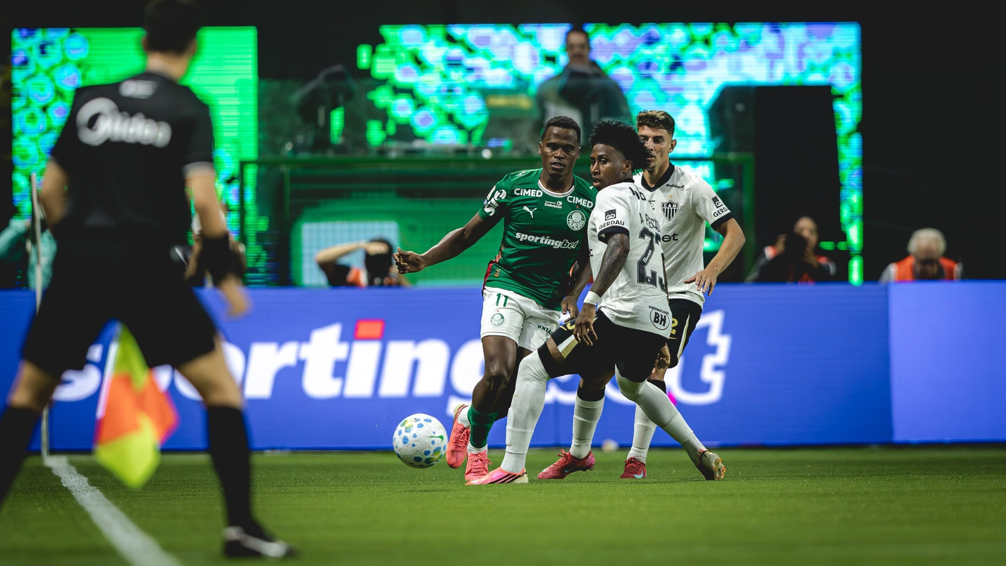 Palmeiras e Atlético-MG poderiam ter bets nas finais? Advogados comentam
