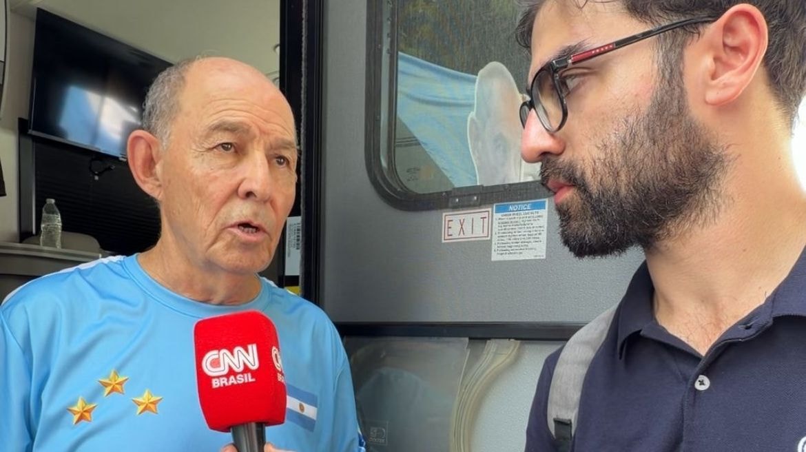 Com descanso aos titulares, Flaco López pode estrear na Copa pela Argentina