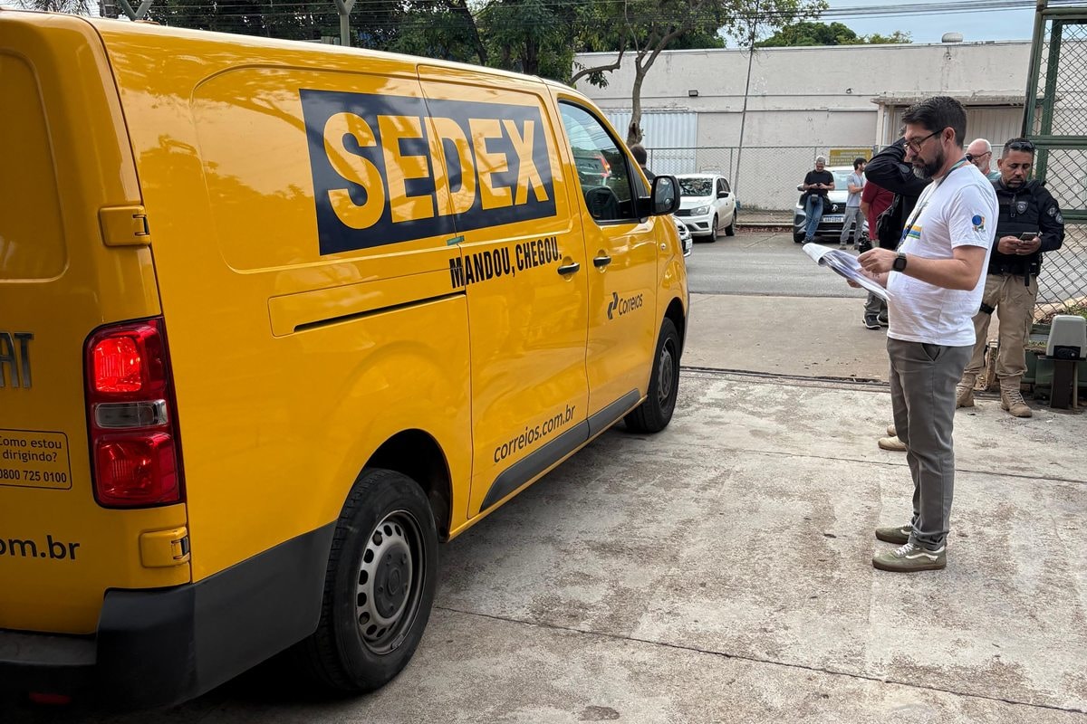 TRE começa distribuição de urnas para o 2º turno das eleições no DF