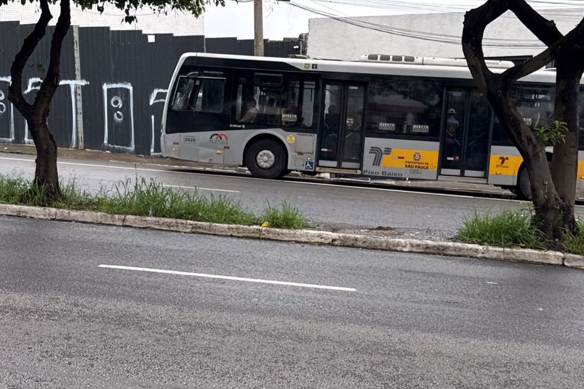Nunes nega denúncia de falta de ônibus neste domingo: "Maior que a demanda"