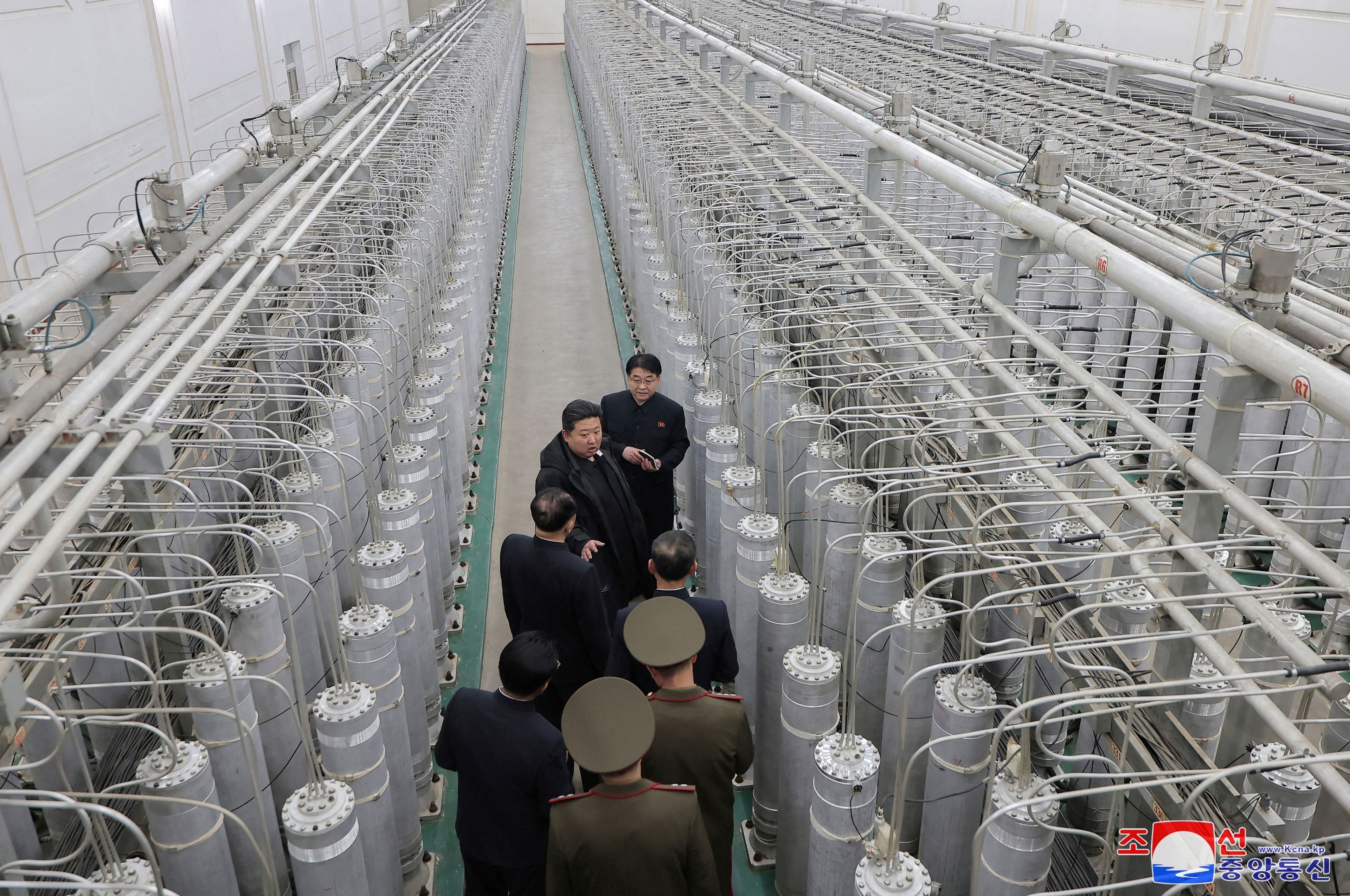 Coreia do Norte decide adotar medidas para ampliar suas forças nucleares