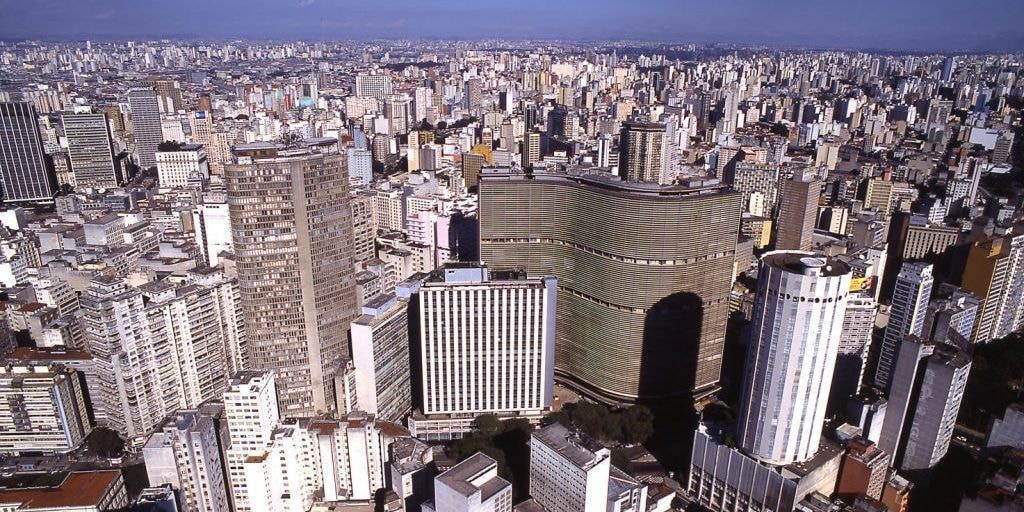 Governo anuncia restrições e advertências à propaganda de bets