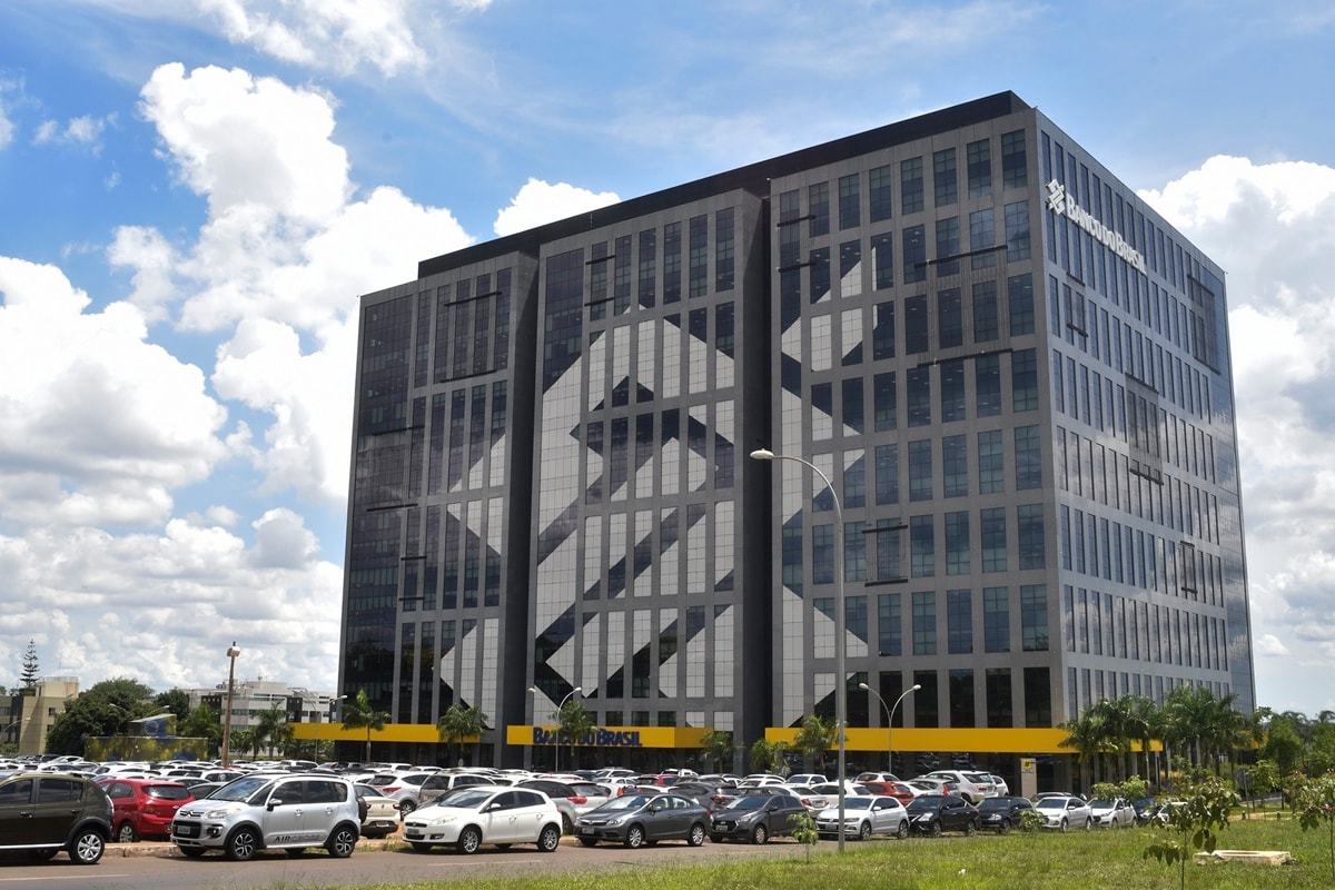 BRB: Banco do Brasil pede dispensa de audiência e nega chefia de consórcio