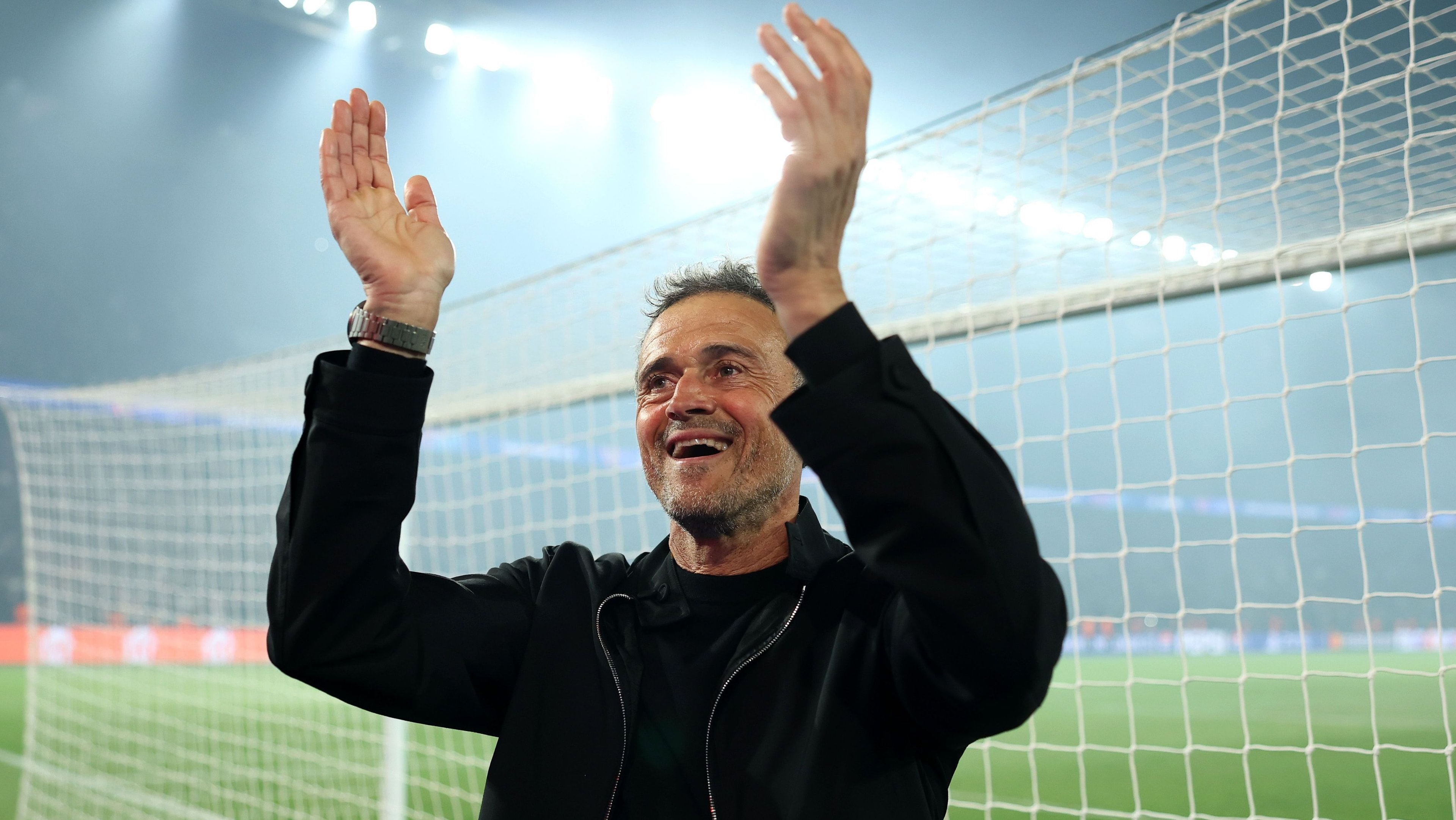 Bola de Ouro 2026: Arthur Elias não é indicado a melhor técnico do feminino