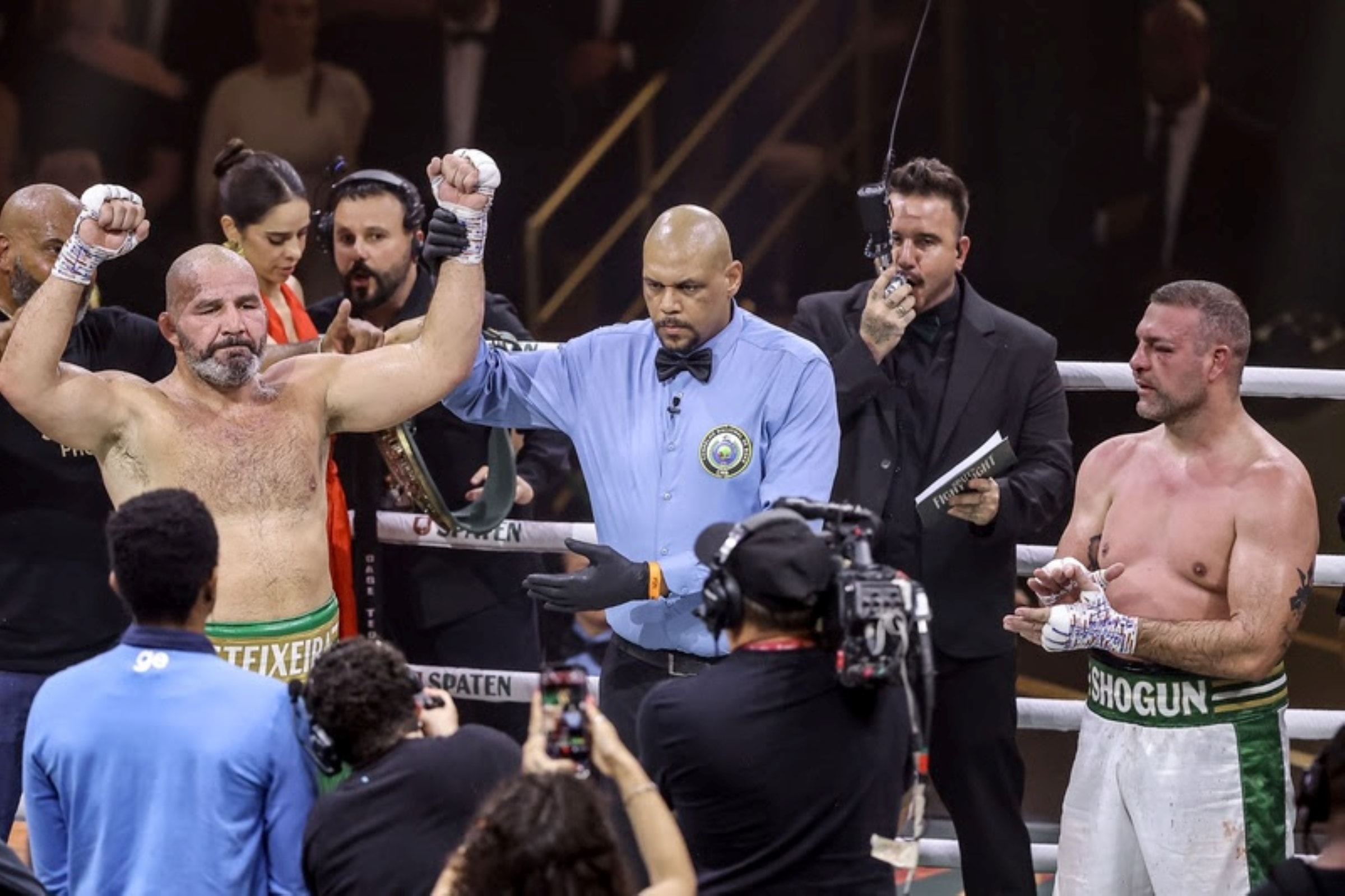 Após ser nocauteado, Shogun pede revanche a Glover: “Topa mais uma?”