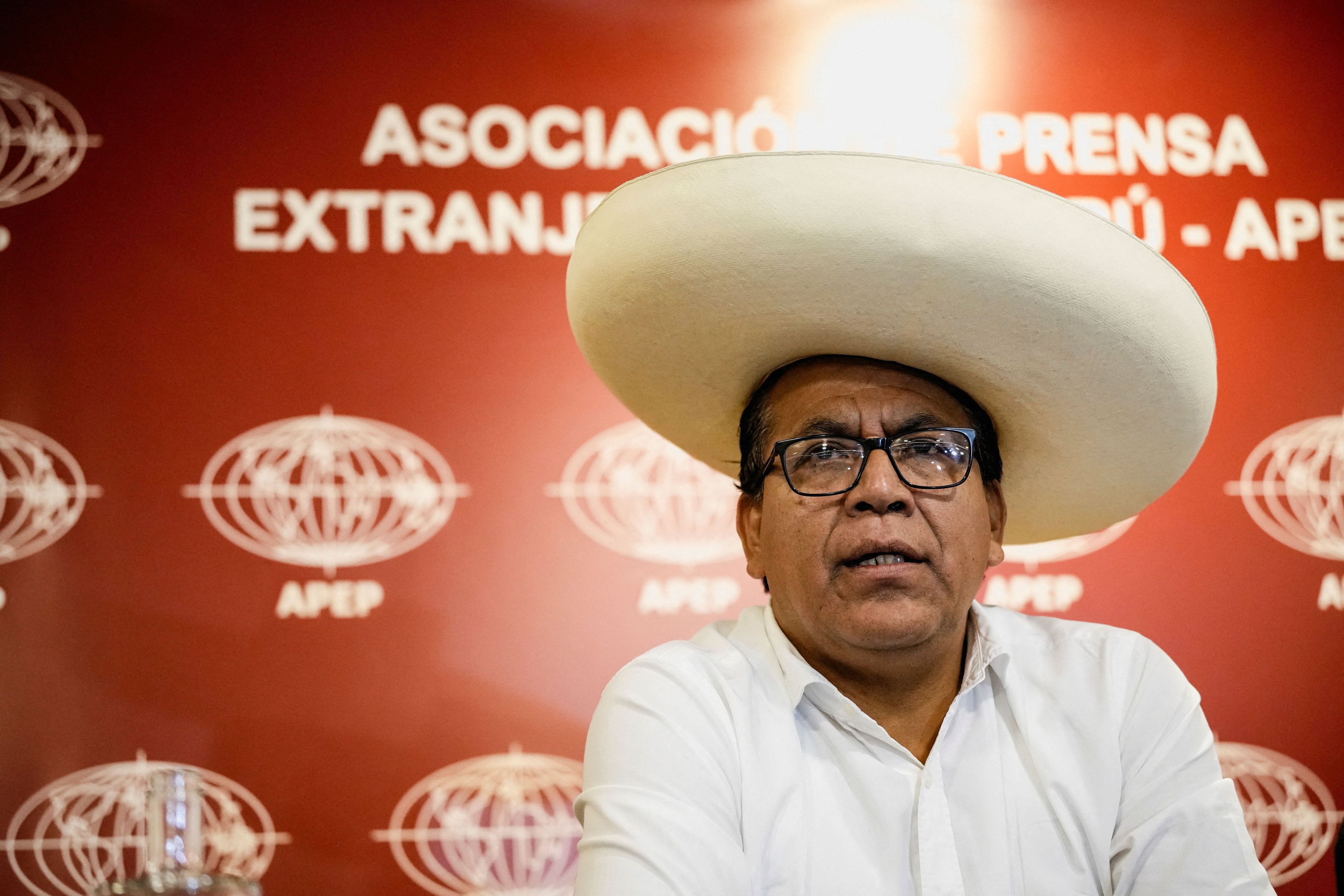 Eleições no Peru: Fujimori segue na liderança com 99% das urnas apuradas