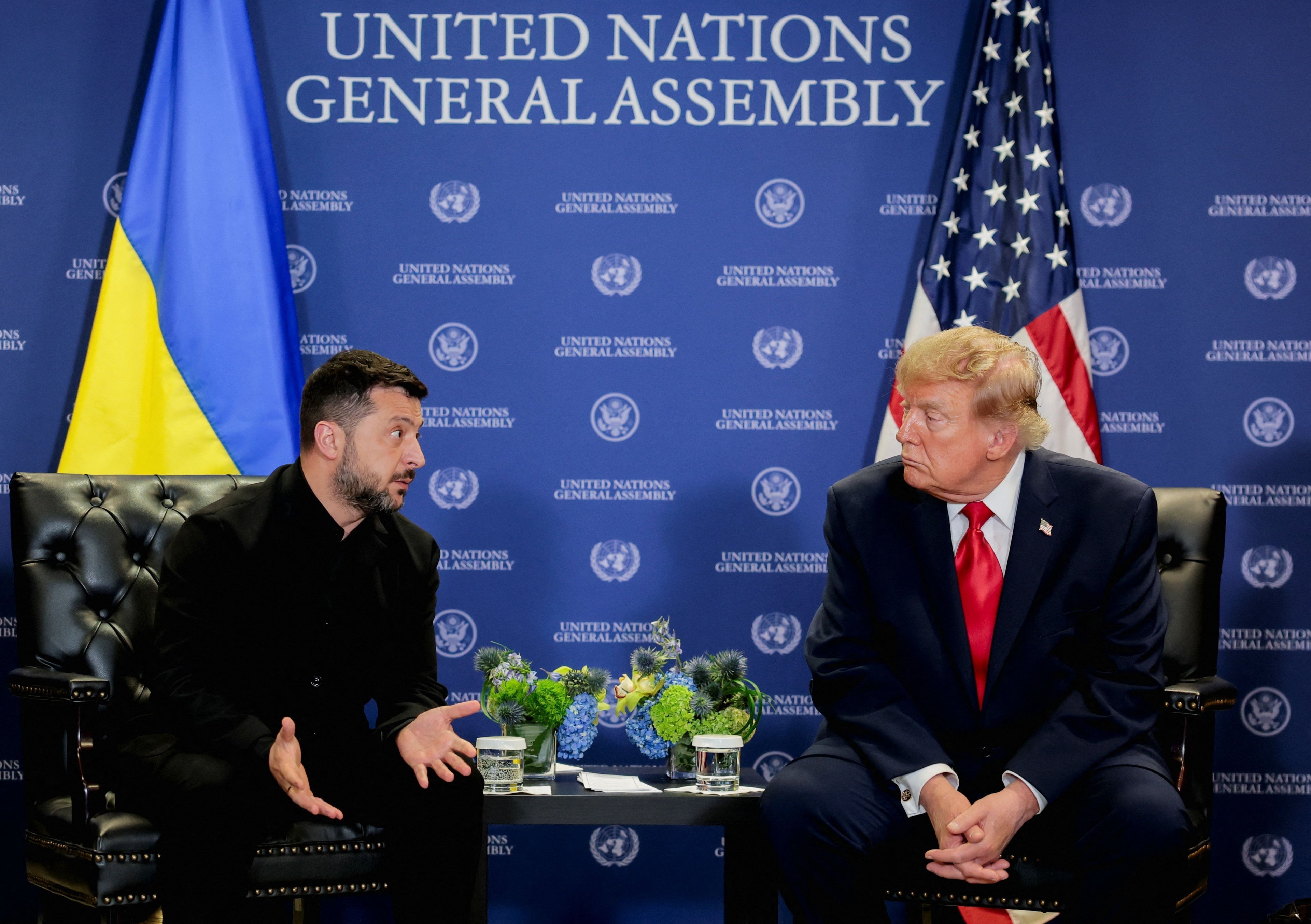Zelensky recebe apoio do Reino Unido após acordo entre Trump e Rússia