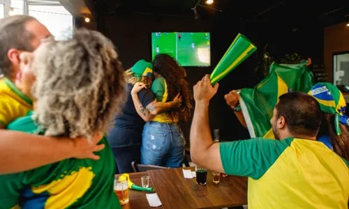 Copa do Mundo: veja onde assistir 1º jogo do Brasil em Salvador