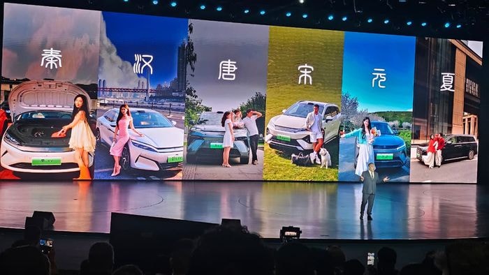 Nova Blade, direção autônoma e recarga "a jato": BYD mostra novidades na China