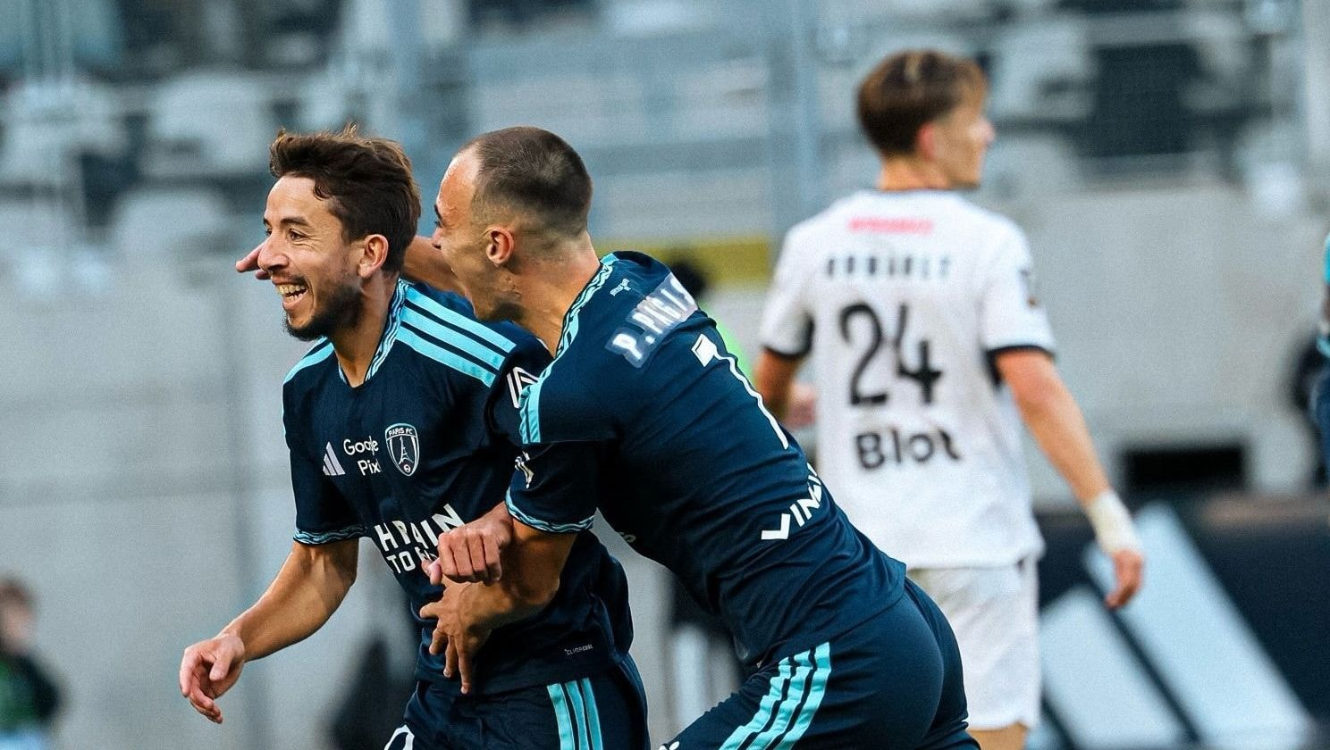 Mbappé brilha, e Real Madrid goleia Sevilla pelo Campeonato Espanhol