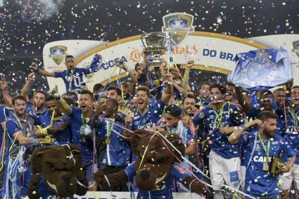 Cruzeiro x Grêmio: jogo no DF reúne maiores campeões da Copa do Brasil