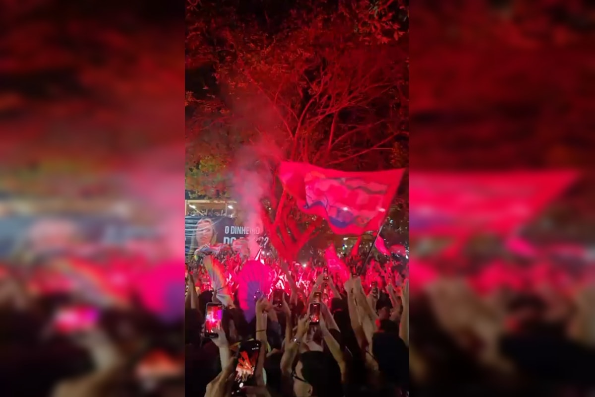 Estudantes fazem mobilização na UnB em apoio à reeleição de Lula