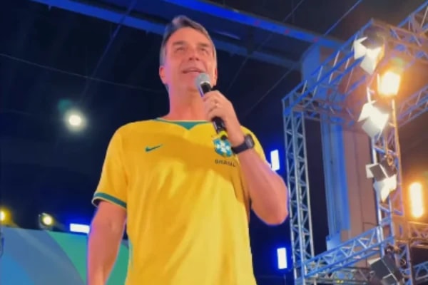 Empresariado liga alerta para atuação de Flávio em audiência nos EUA