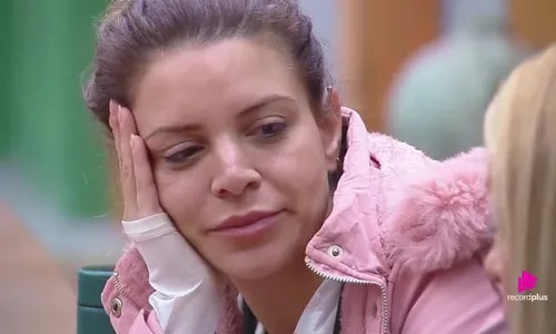 A Fazenda 18: Renata Del Bianco revela paixão por participante após levar fora